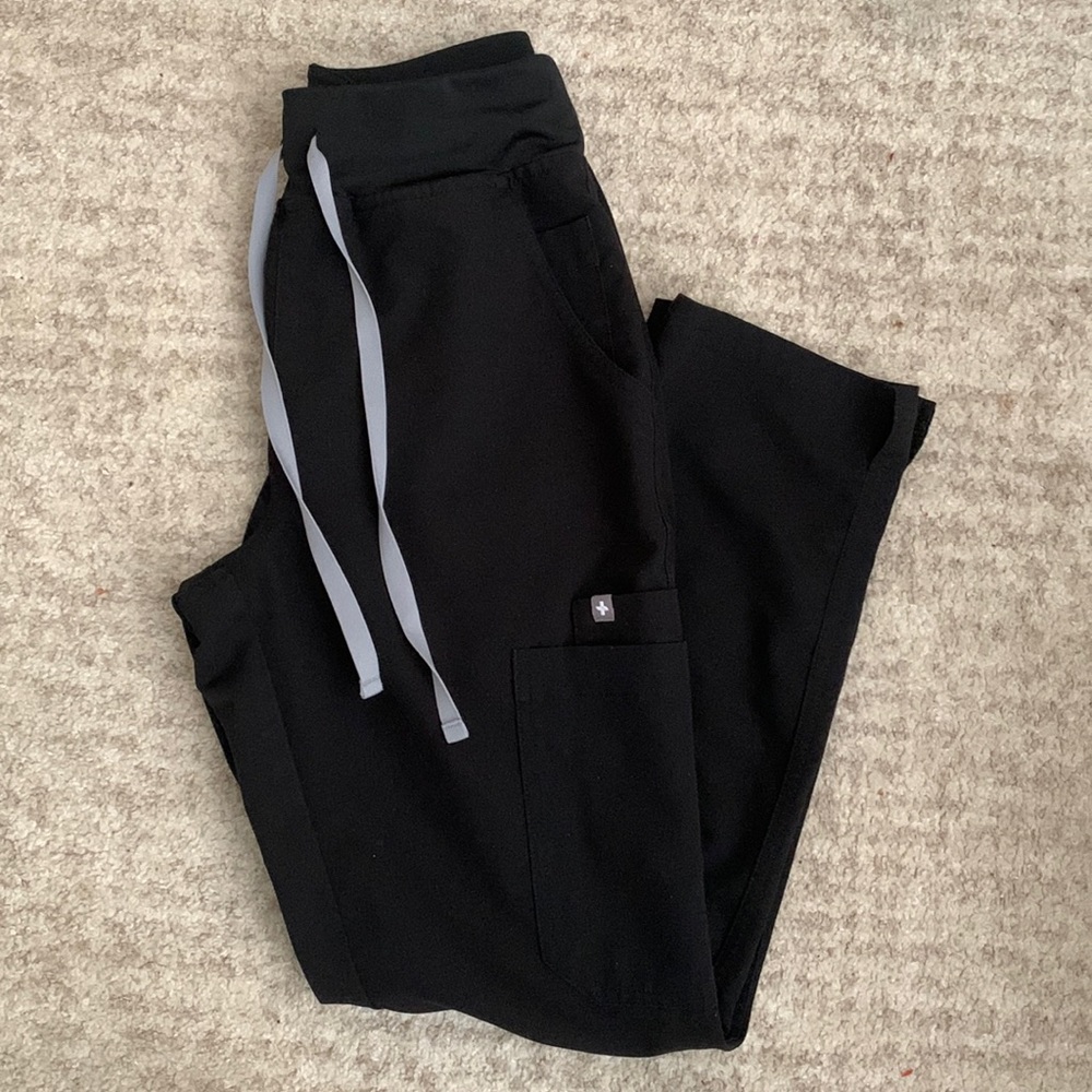 High waist yola scrub pants in black